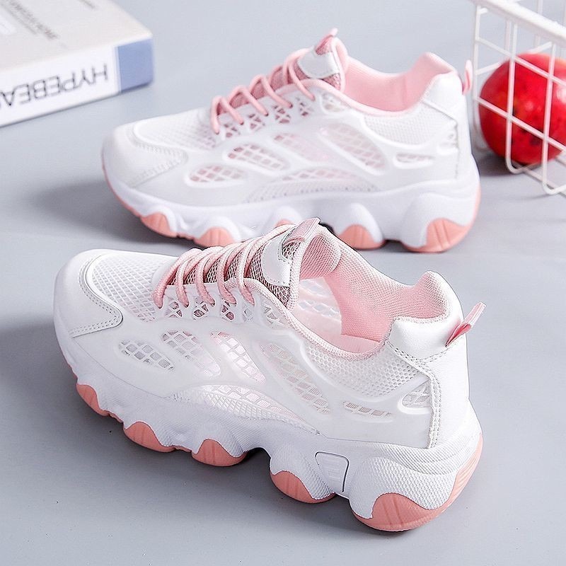 Breathable Mesh Chunky Sneaker - Guipure Lace Panel avaliação e preço