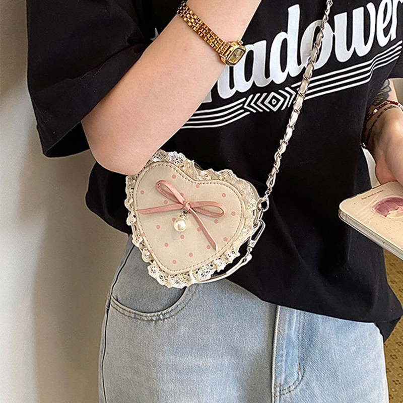 Red Heart Shaped Crossbody Bag - Pearl Trim Chain avaliação e preço