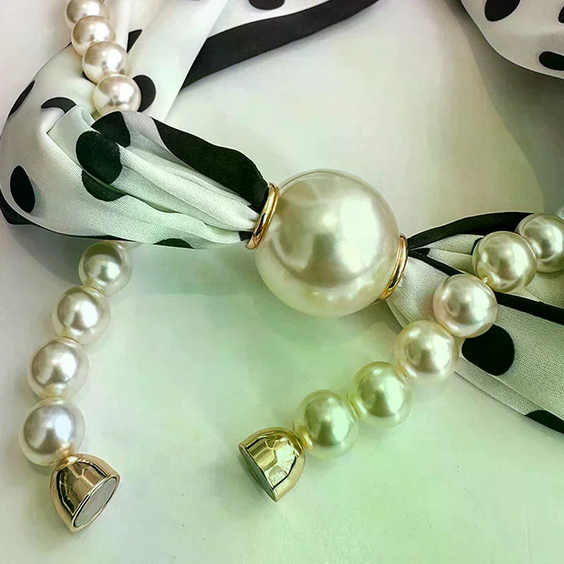 Magnetic Narrow Elegant Satins - Pearl Trim Chain avaliação e preço